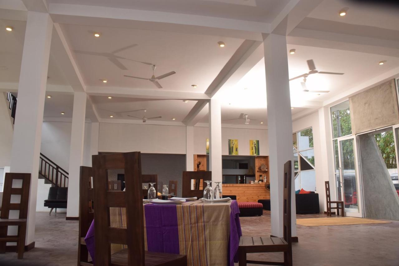 Mira Whales Resort Mirissa Extérieur photo