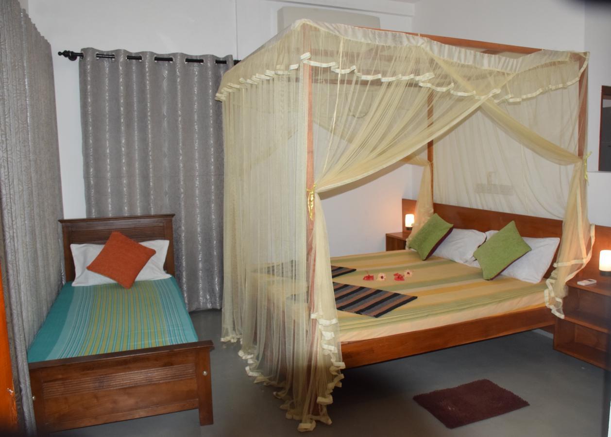 Mira Whales Resort Mirissa Extérieur photo